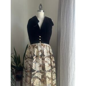 Women’s M Dress Chocolate Velvet Sleeveless Wing Collar Metallic Organza 60s